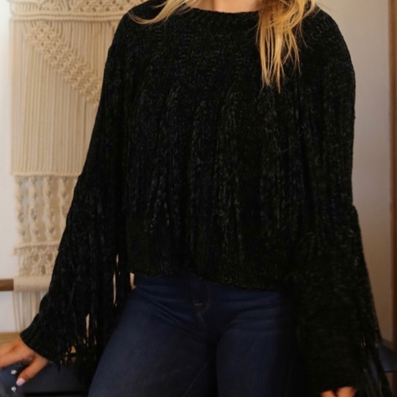 Free Spirit Sweater • Black - Picture 2 of 2